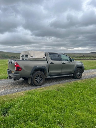 Aluminium pickup canopy dogbox - aluminium,